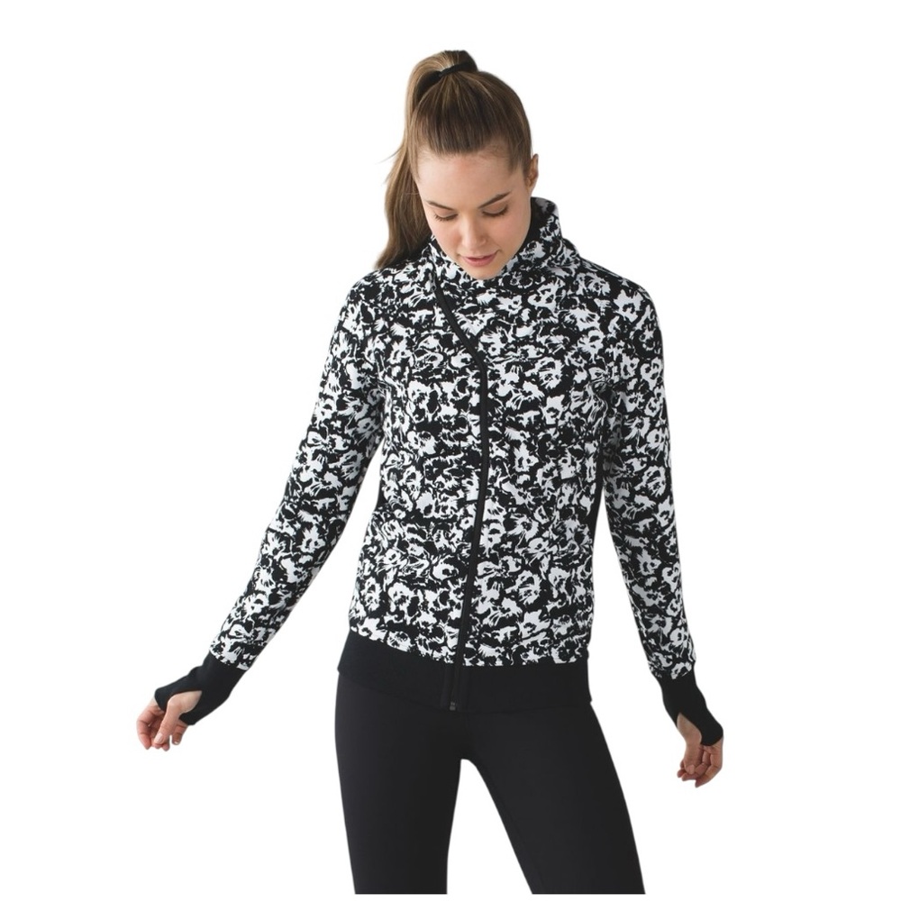 Lululemon Cozy Cuddle Up Jacket Fleur Sombre White Black
